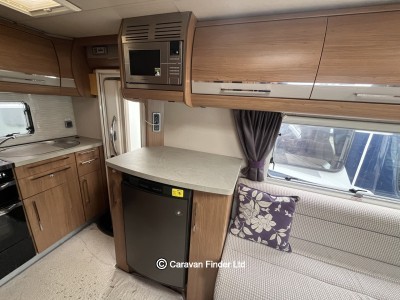 Autotrail Tracker EKS 2015 (Trade) image 9