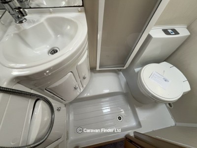 Elddis Autoquest 180 2013 (Trade) image 12