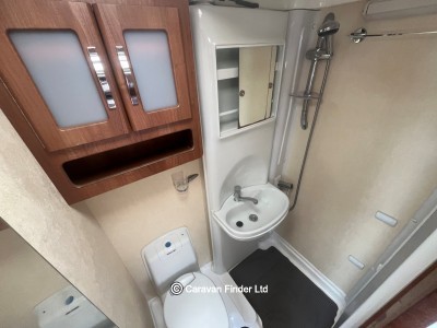 Autosleeper Broadway EK 2015 (Trade) image 11