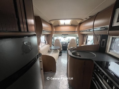 Autotrail Tracker FB 2014 (Trade) image 12