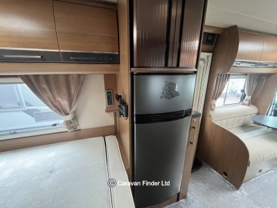 Autotrail Tracker FB 2014 (Trade) image 9