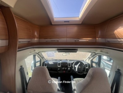 Autotrail Tracker RB 2015 (Trade) image 7