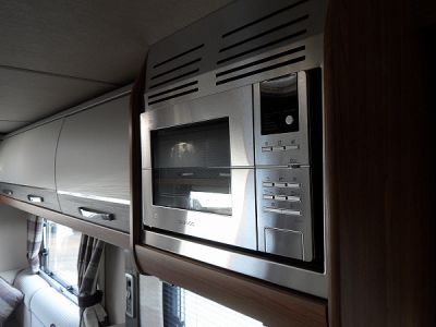 2017 Autotrail APACHE 634U image 6