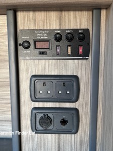 Ford Odyssey Camper 2018 (Trade) image 7