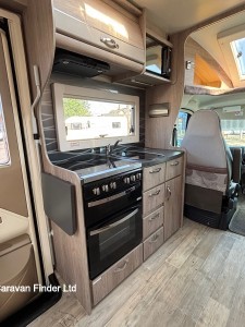 2021 Autosleeper Broadway EL image 7