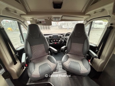 Autotrail Adventure 65 2021 (Trade) image 8