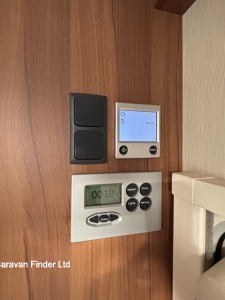 Elddis Encore 254 2016 (Trade) image 8