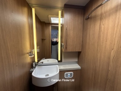 Autotrail Chieftain-Fabulous World Class Motorhome! 2015 (Trade) image 9