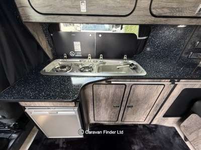 Vauxhall Vivaro Campervan 2016 (Trade) image 4