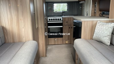 Swift Bessacarr 412 2017 (Trade) image 4