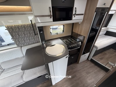 Swift Escape 674 2022 (Trade) image 10