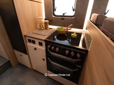 Elddis Autoquest GT 74DS 2027 (Trade) image 8