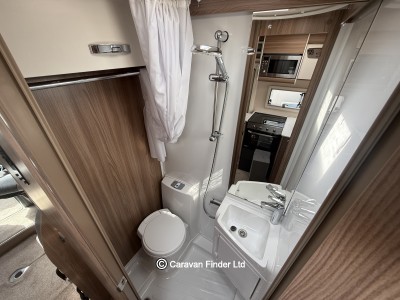 Swift Escape 674 2018 (Trade) image 8
