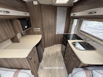 Autosleeper Broadway EB 2018 (Trade) image 7
