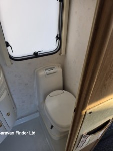 Elddis Autoquest 400 2003 (Trade) image 10