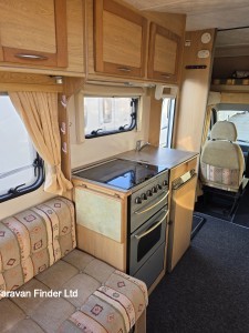 Elddis Autoquest 400 2003 (Trade) image 5