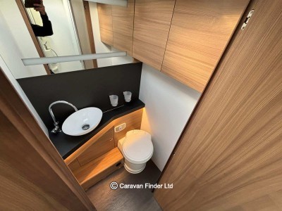 Adria Coral Plus 670 DL 2019 (Trade) image 10