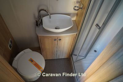 Elddis Supreme 185 2018 (Trade) image 9