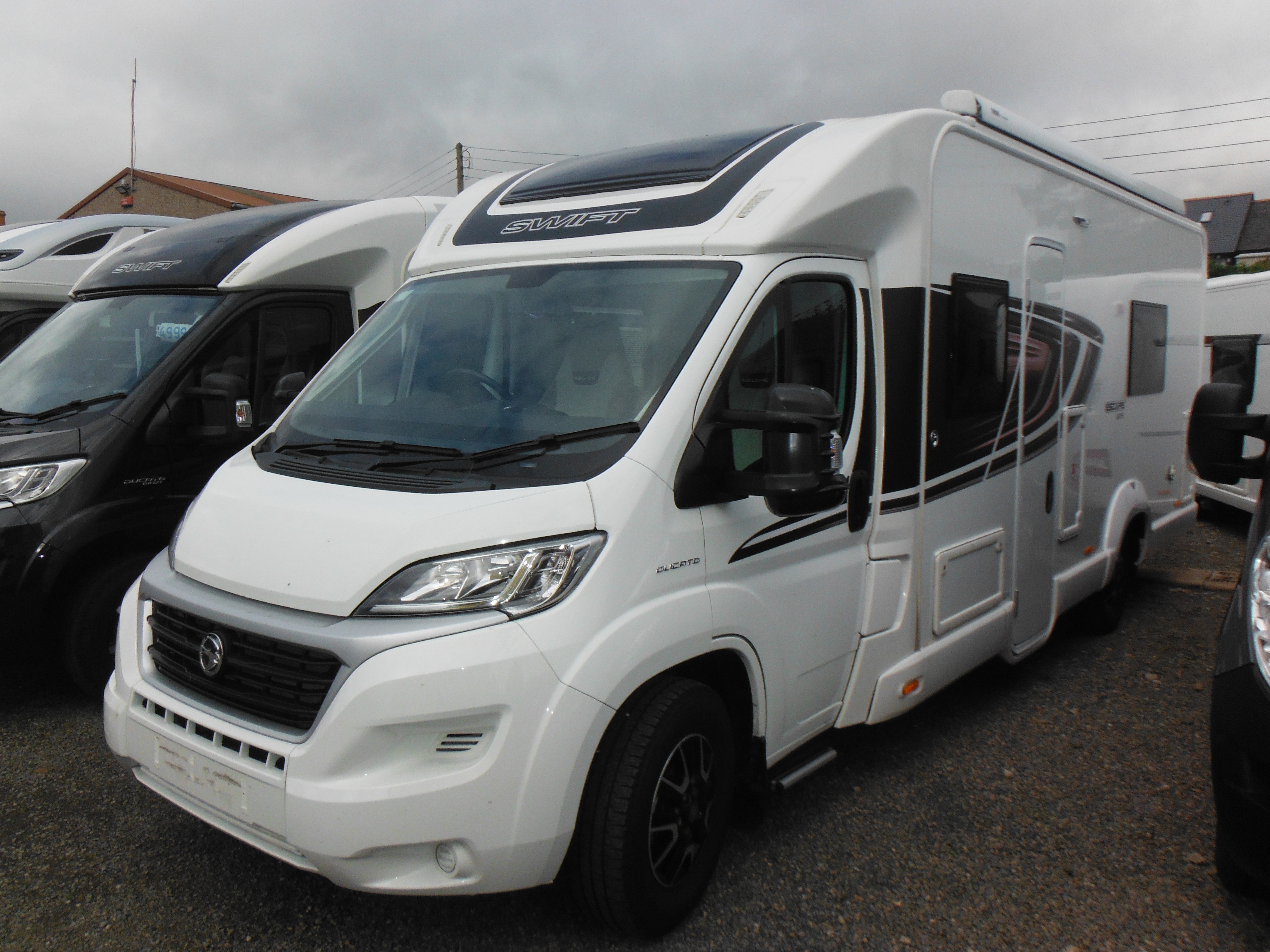 Swift Escape 675 2022