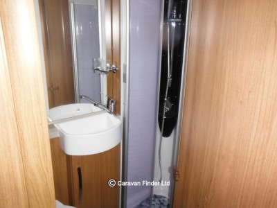 Autotrail Tracker EKS 2018 (Trade) image 4