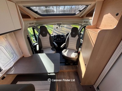 Sunlight Adventure V60 2025 (Trade) image 5