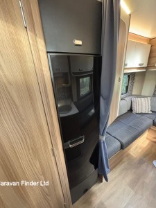 Swift Escape 674 2017 (Trade) image 8