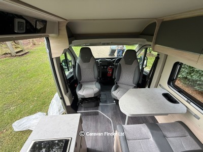 Autotrail Expedition 68 2025 (Trade) image 5