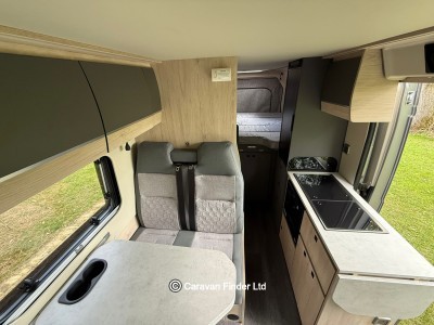 Autotrail Expedition 68 2025 (Trade) image 6