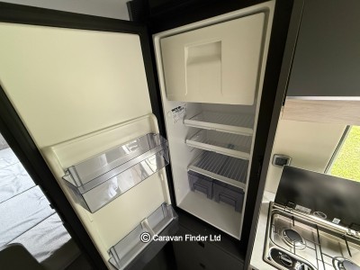 Autotrail Expedition 68 2025 (Trade) image 8