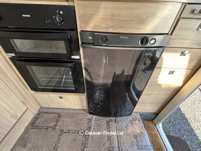 Elddis Majestic 115 2015 (Trade) image 11