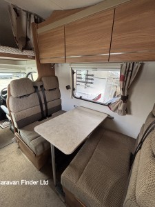 Swift Lifestyle 686 2015 (Trade) image 11