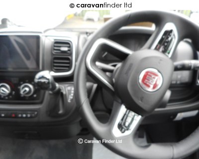 Pilote V54OG PREMIUM 2024 (Trade) image 3