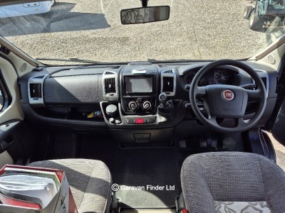 Autotrail Frontier Navajo 2015 (Trade) image 3