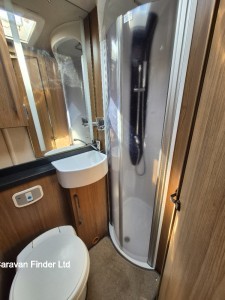 Autotrail Frontier Navajo 2015 (Trade) image 8