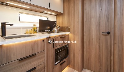 Coachman Travel Master 545 2026 (Trade) image 7
