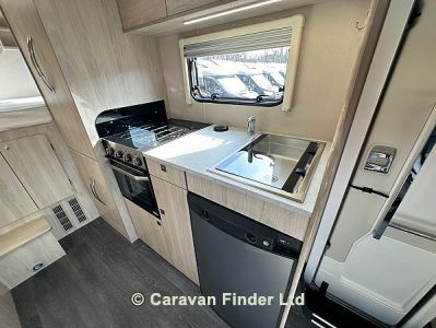 Autotrail Expedition C73 2023 (Trade) image 5