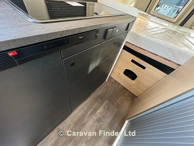 Sunlight Cliff 600 X 2025 (Trade) image 11