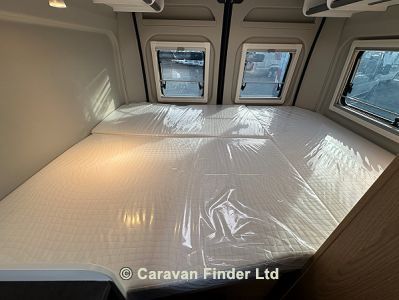 Sunlight Cliff 600 X 2025 (Trade) image 12