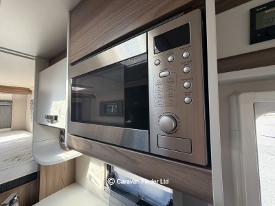 Swift Escape 684 2019 (Trade) image 9
