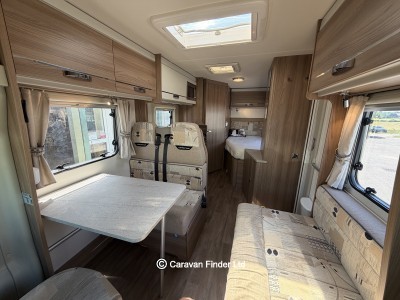 Swift Lifestyle 664 2015 (Trade) image 4