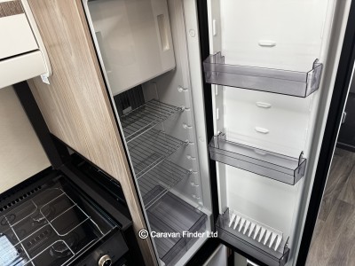 Swift Escape  674 2024 (Trade) image 12