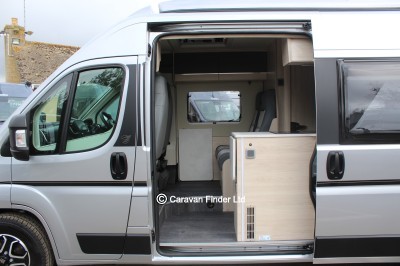 Autotrail Expedition 67 2026 (Trade) image 3